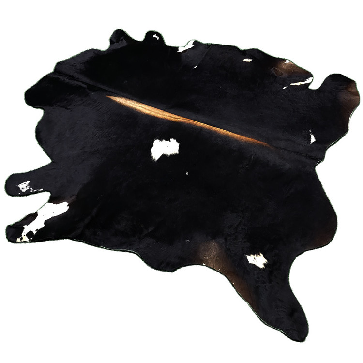 پوست گاو دباغی شده