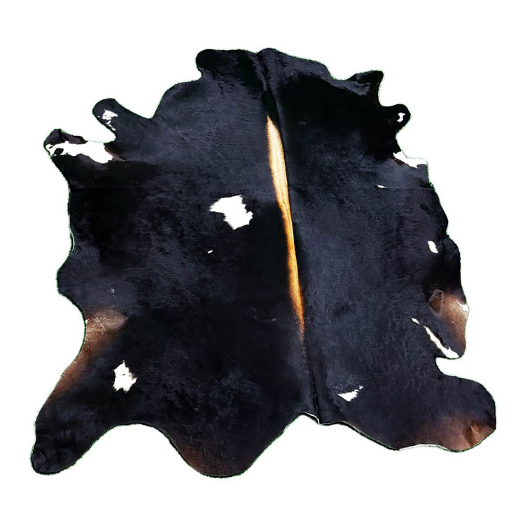 پوست گاو دباغی شده