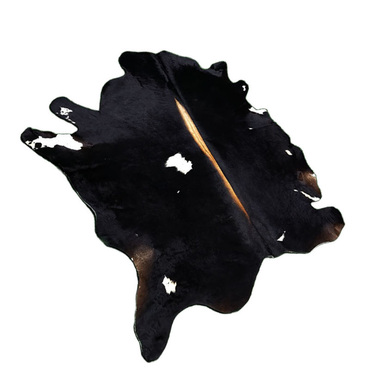 پوست گاو دباغی شده