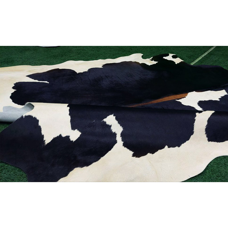 پوست گاو دباغی شده