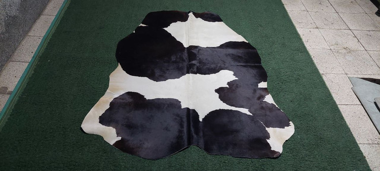 فرش پوست گاوی