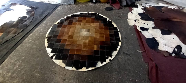 مرکز خرید فرشپوست