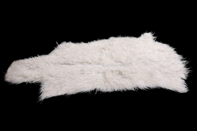 پوست گوسفند دباغی شده