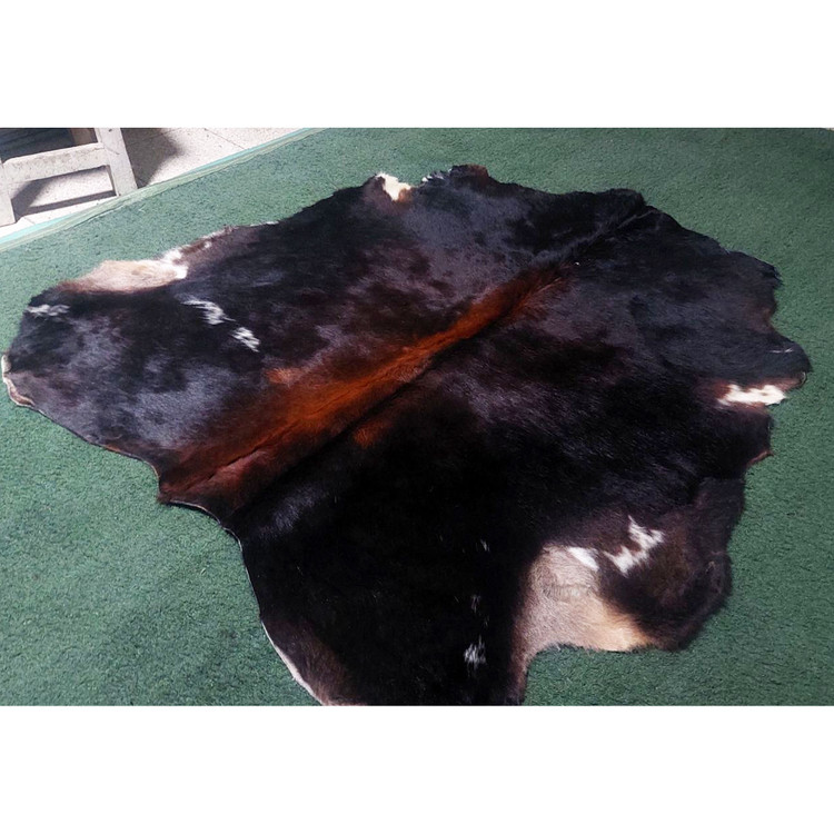 پوست گاو دباغی شده