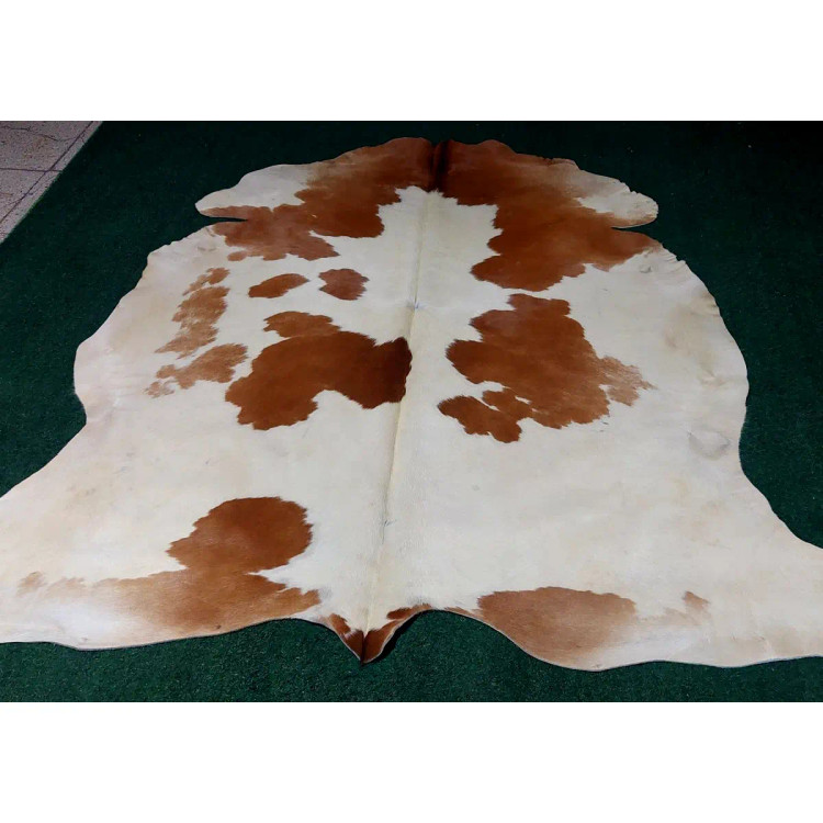 فرش پوست گاو دباغی شده